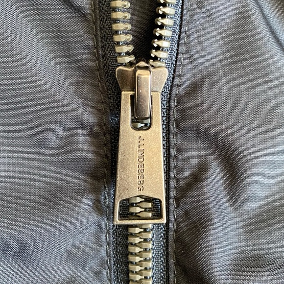 J. LINDEBERG Zip-up Wind Breaker - Picture 6 of 9